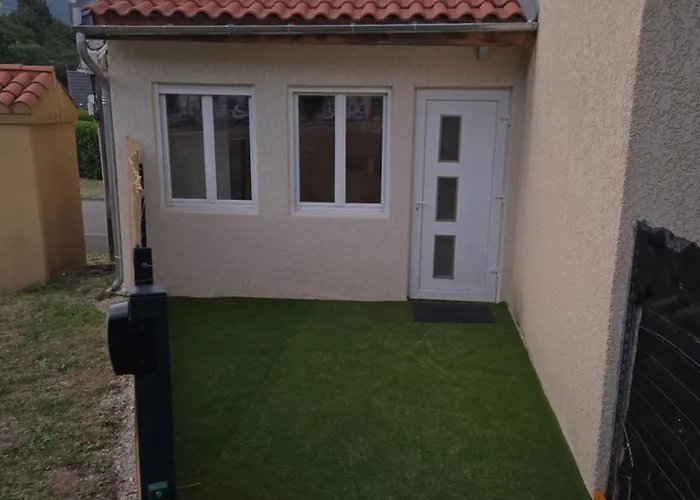 Le Carrefour Des Vallées *